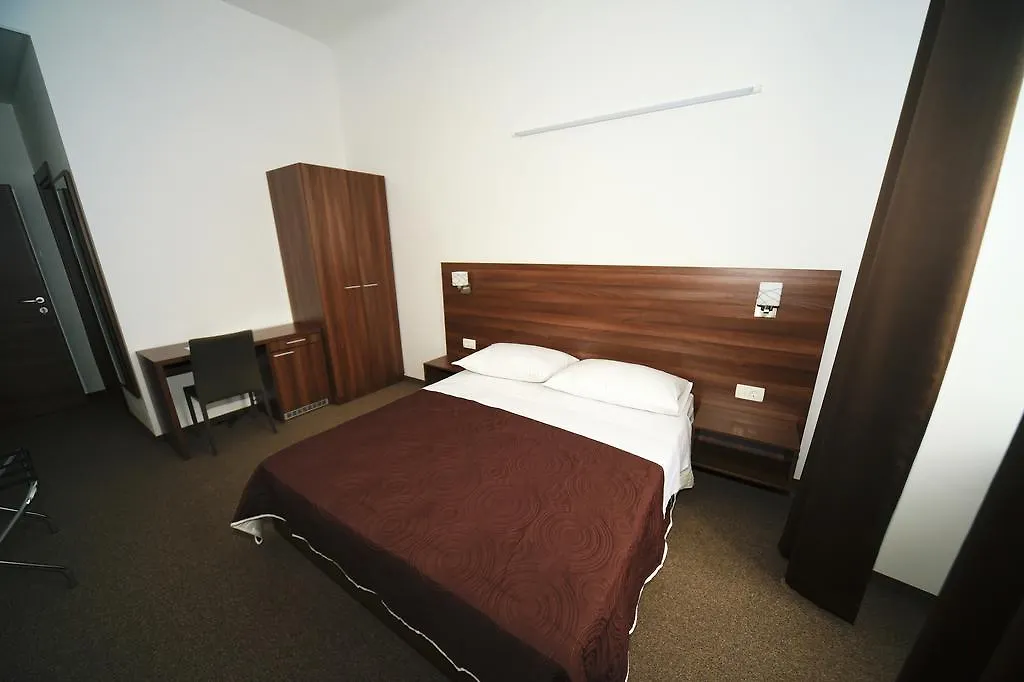 Riva Rooms Rijeka 3*,